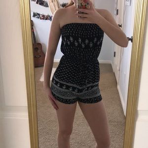 Black Strapless Romper!